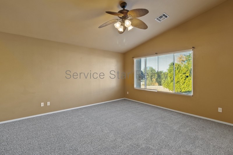 MOVE IN SPECIAL - **2 WEEKS FREE RENT WITH MOVE IN BY 6/26** property image