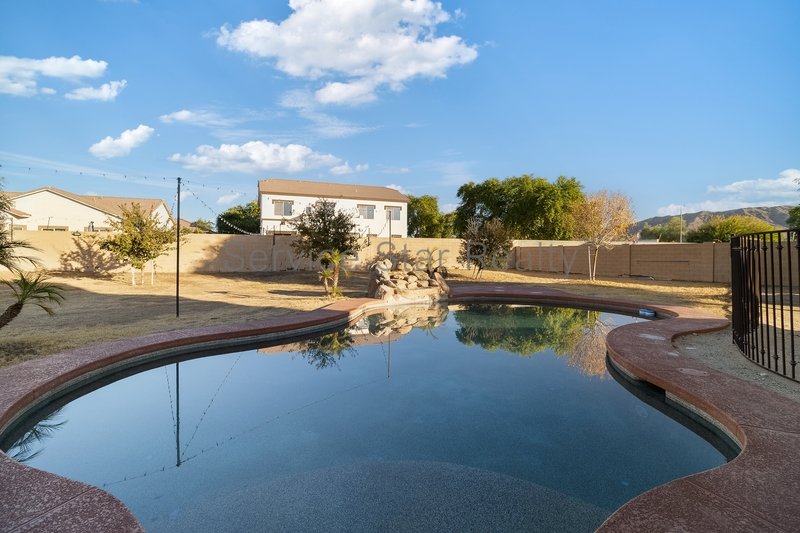 MOVE IN SPECIAL - **2 WEEKS FREE RENT WITH MOVE IN BY 6/26** property image