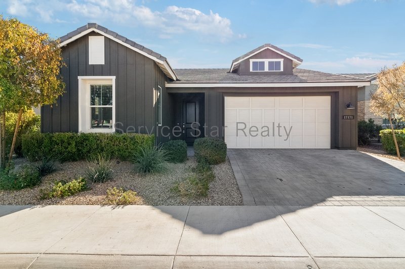 3BR/2.5BA GATED Sterling Grove  Surprise! property image