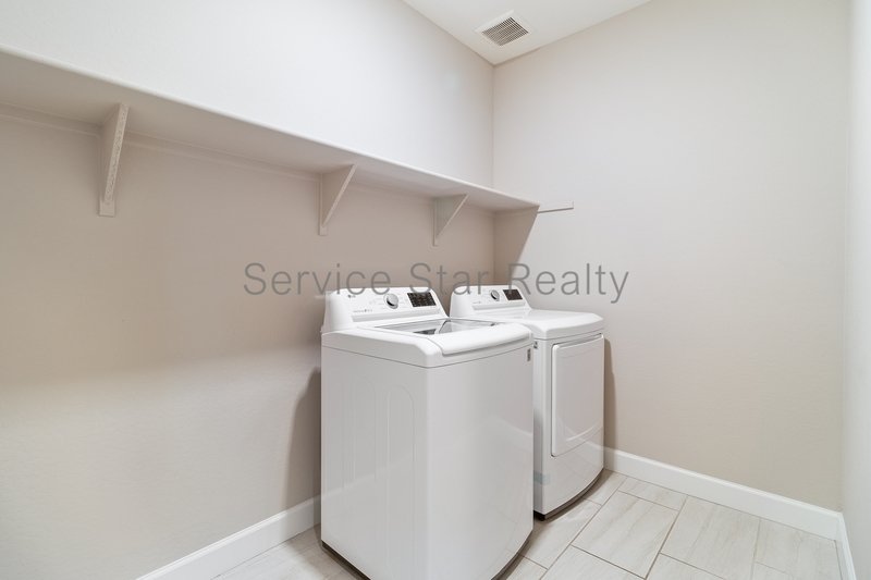 3BR/2.5BA GATED Sterling Grove  Surprise! property image