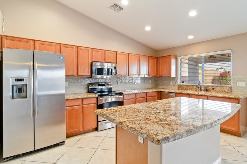 Spacious 4-Bedroom Home with 3-Car Garage in Surprise property image