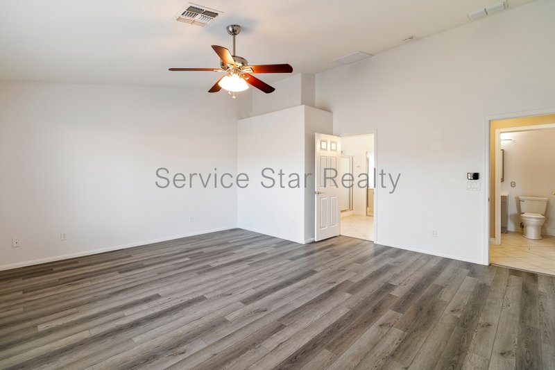 Spacious 4-Bedroom Home with 3-Car Garage in Surprise property image