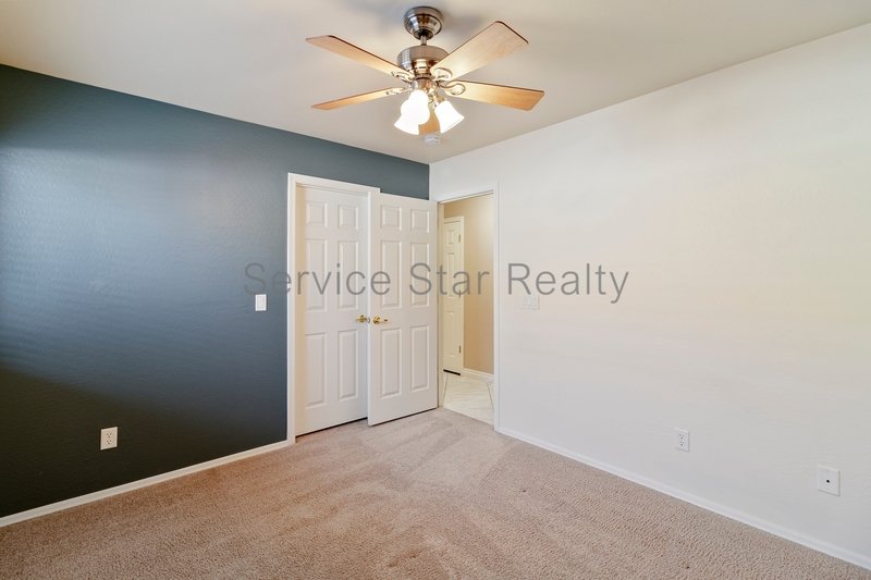 Spacious 4-Bedroom Home with 3-Car Garage in Surprise property image