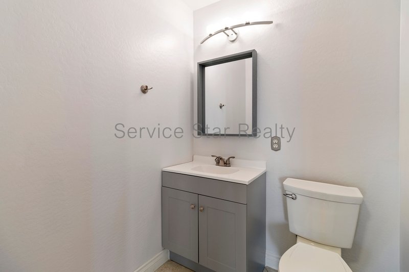 Spacious 4-Bedroom Home with 3-Car Garage in Surprise property image