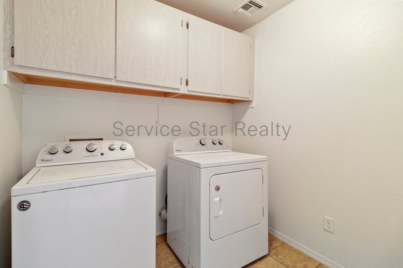 Spacious 4-Bedroom Home with 3-Car Garage in Surprise property image