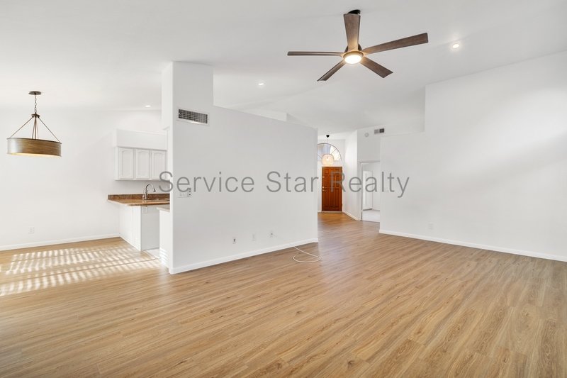 Beautiful 3-Bedroom Home with Upgrades in Tempe! property image