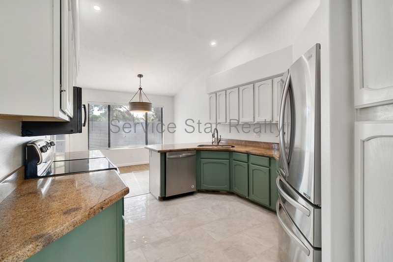 Beautiful 3-Bedroom Home with Upgrades in Tempe! property image