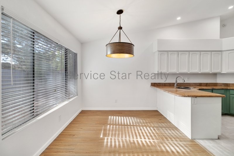 Beautiful 3-Bedroom Home with Upgrades in Tempe! property image