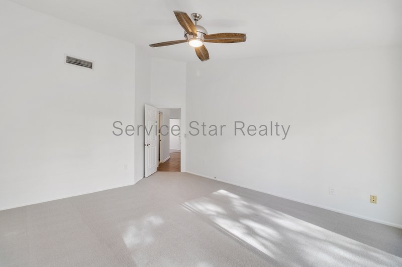 Beautiful 3-Bedroom Home with Upgrades in Tempe! property image