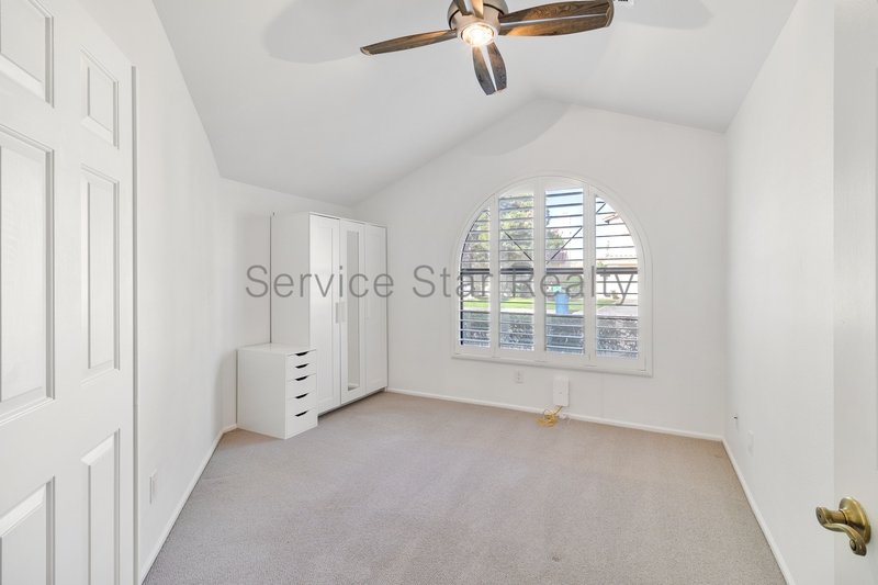 Beautiful 3-Bedroom Home with Upgrades in Tempe! property image