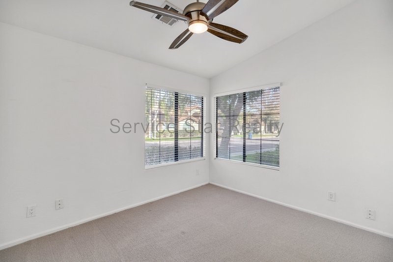Beautiful 3-Bedroom Home with Upgrades in Tempe! property image