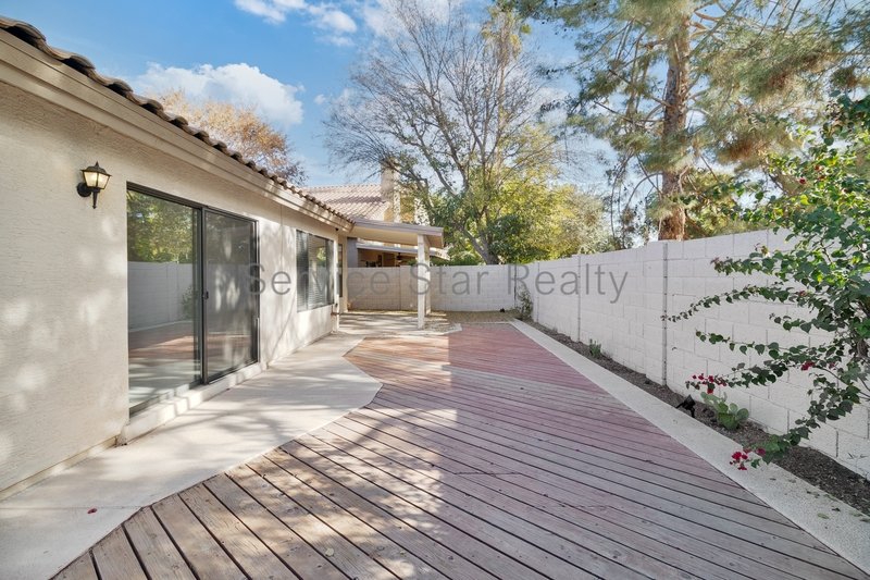 Beautiful 3-Bedroom Home with Upgrades in Tempe! property image