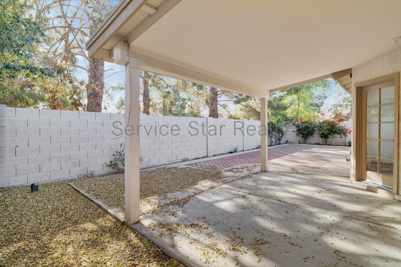 Beautiful 3-Bedroom Home with Upgrades in Tempe! property image