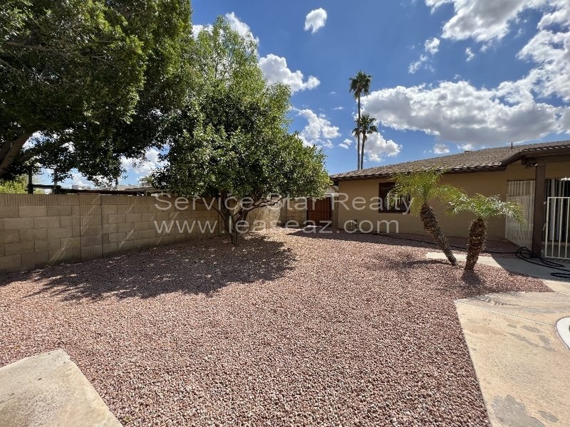 **MOVE IN SPECIAL -- 2 WEEKS FREE RENT!!** property image