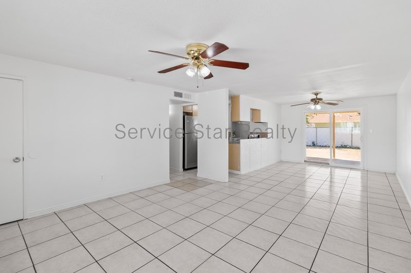 **2 WEEKS FREE RENT WITH MOVE IN BY 9/4** property image