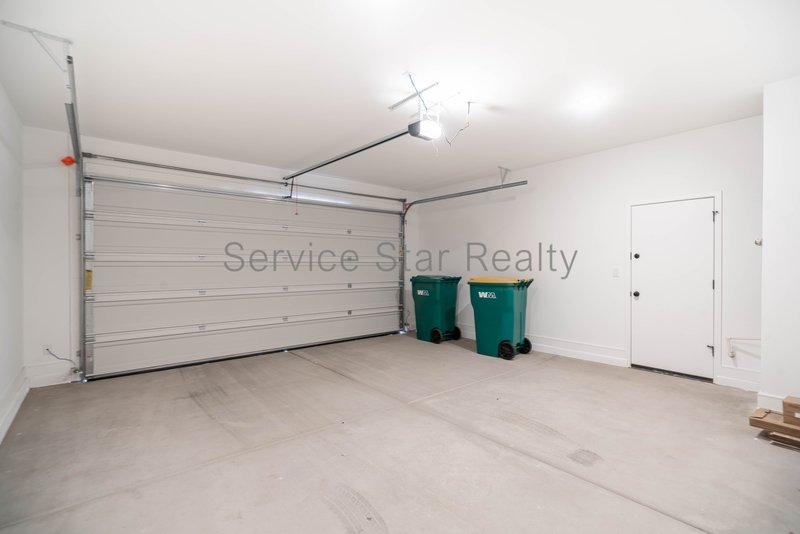 STUNNING BRAND NEW 5-Bed, 3-Bath home with 2-car garage in Maricopa! property image