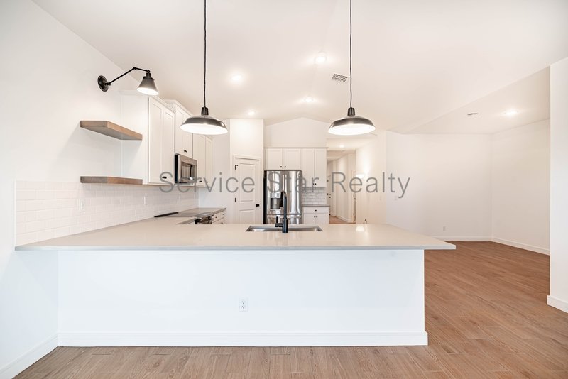 STUNNING BRAND NEW 5-Bed, 3-Bath home with 2-car garage in Maricopa! property image