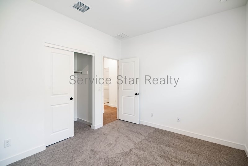 STUNNING BRAND NEW 5-Bed, 3-Bath home with 2-car garage in Maricopa! property image