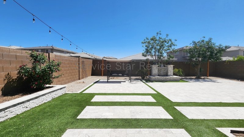 Stunning 5-Bed, 4.5 bath Beauty located in Sky Crossing North Phoenix! property image
