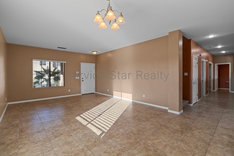 Spacious 5 Bed/3.5 Bath Home! property image