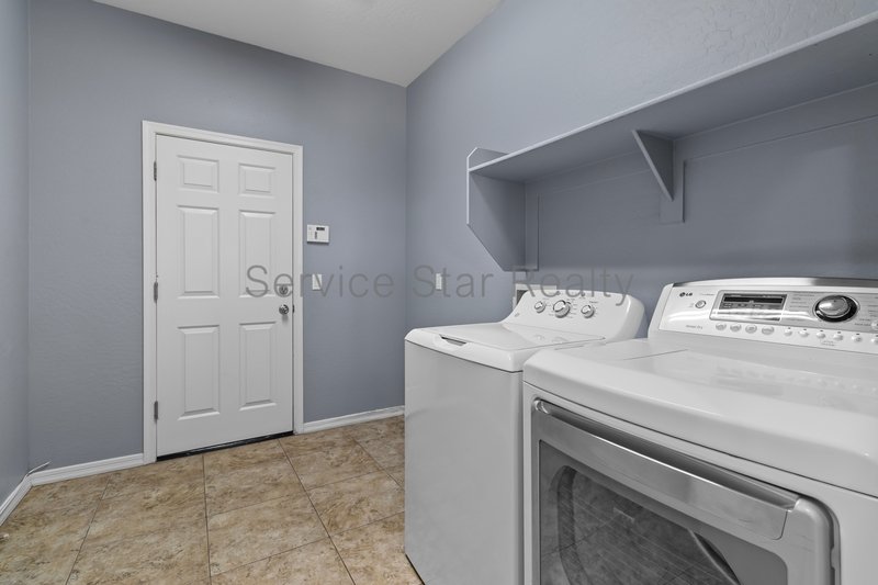 Spacious 5 Bed/3.5 Bath Home! property image