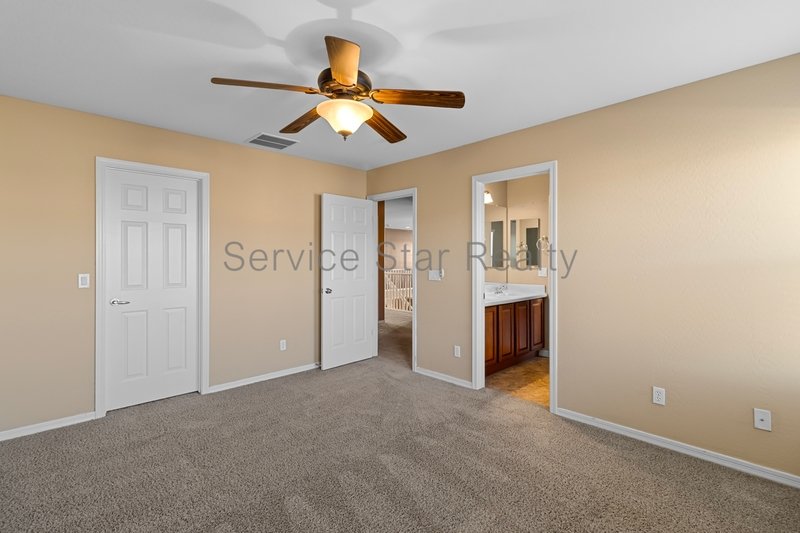 Spacious 5 Bed/3.5 Bath Home! property image