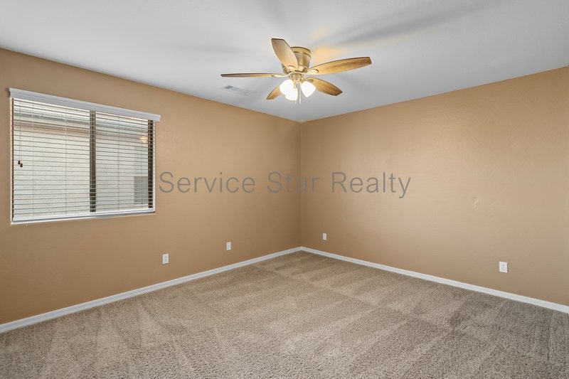 Spacious 5 Bed/3.5 Bath Home! property image