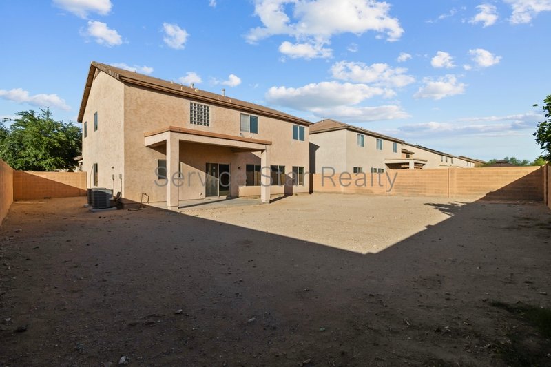 Spacious 5 Bed/3.5 Bath Home! property image