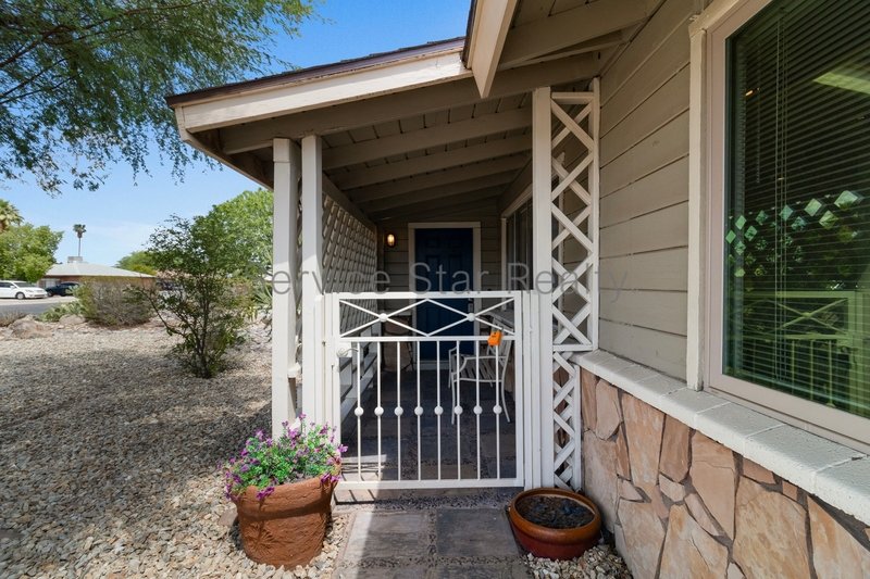 3 Bedroom, 2 Bath home in Phoenix! property image