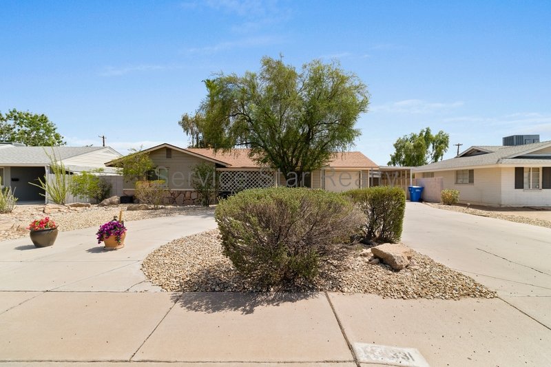 3 Bedroom, 2 Bath home in Phoenix! property image