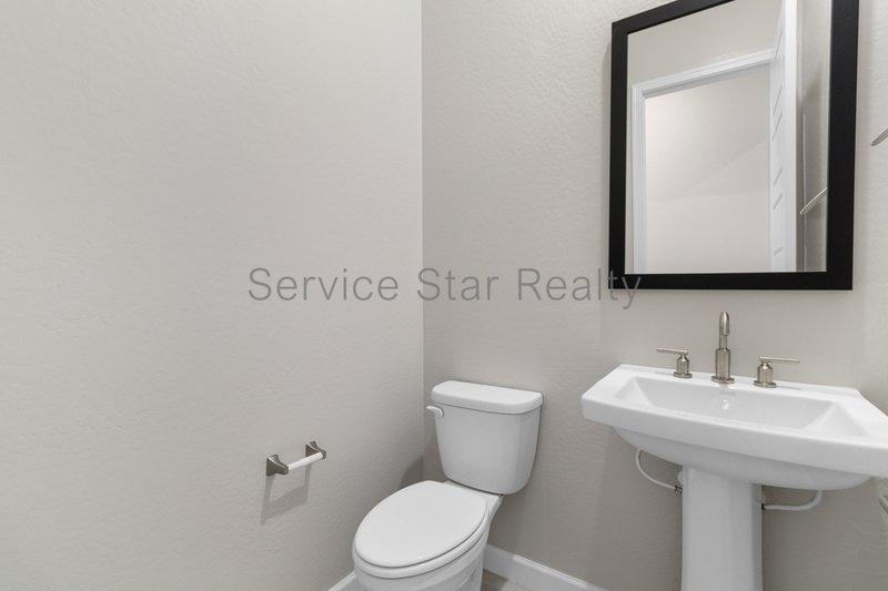 Arabella Gated Community 4+3 townhome! property image