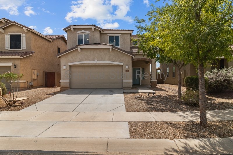 Fantastic 3Bed/2.5Bath in Central Surprise! property image