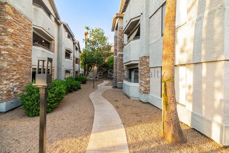 Bright & Stylish 2-Bed Condo in the Heart of Biltmore/Arcadia Lite! property image