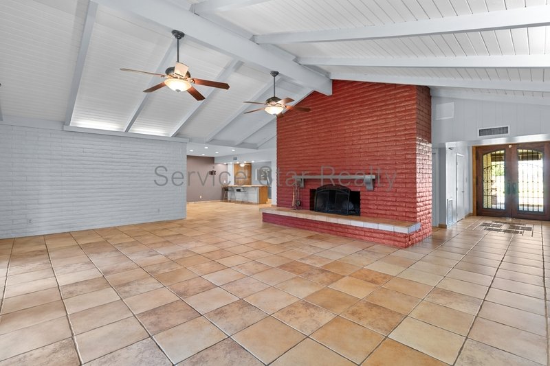 Spacious Glendale Retreat on Nearly an Acre | No HOA property image