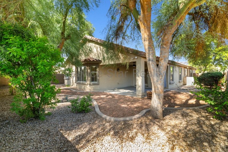 Gorgeous 4-Bed, 2-Bath Home with Chef?s Kitchen and Covered Patio property image