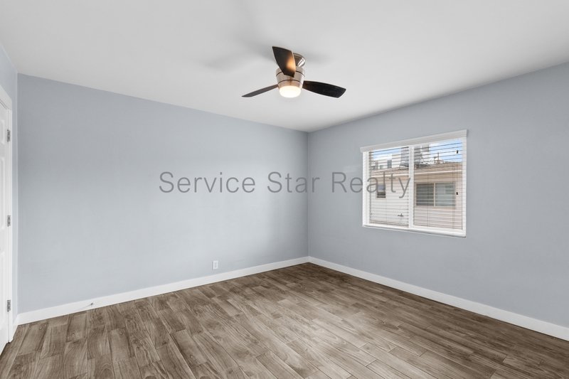 **ONE MONTH FREE RENT!!** property image