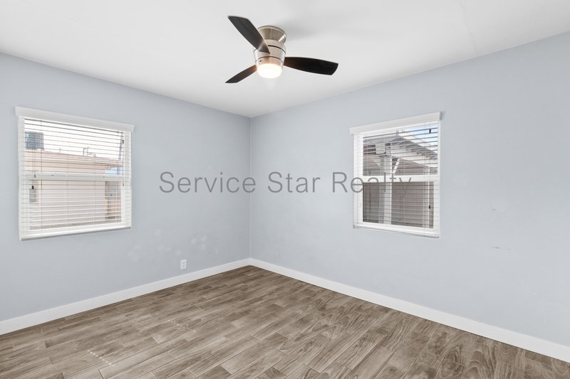 **ONE MONTH FREE RENT!!** property image