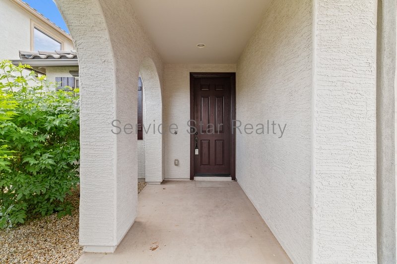 $750 OFF MOVE IN COSTS!!3 Bedroom, 2 bath home in Glendale! property image
