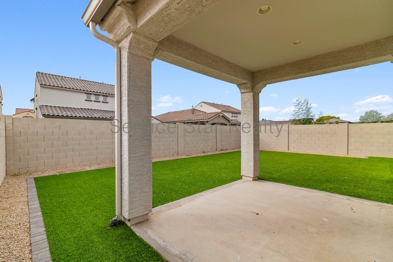 $750 OFF MOVE IN COSTS!!3 Bedroom, 2 bath home in Glendale! property image