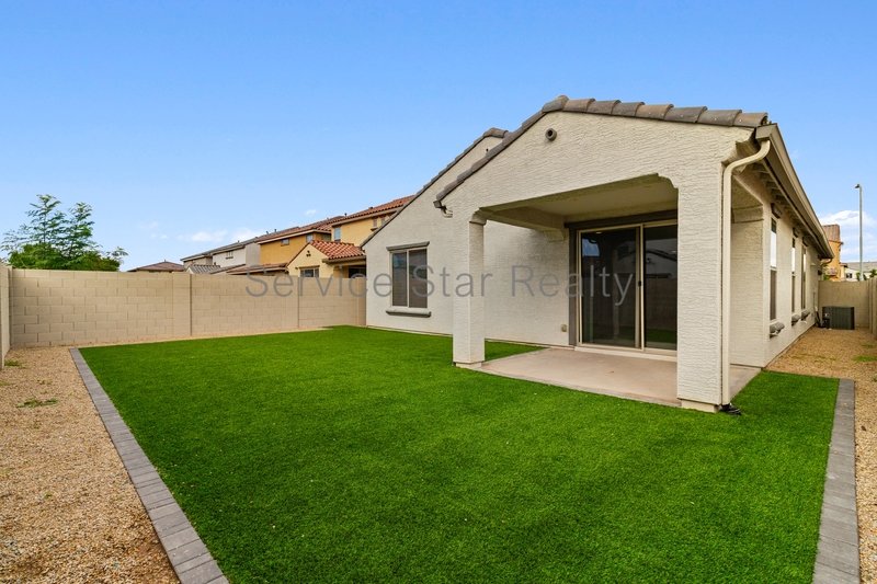 $750 OFF MOVE IN COSTS!!3 Bedroom, 2 bath home in Glendale! property image
