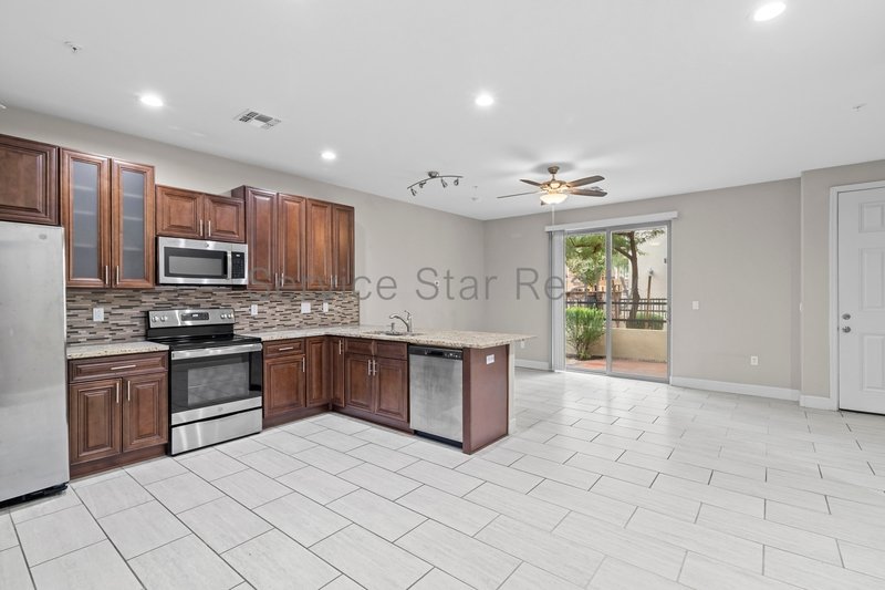 3 bedroom, 2.5 bath home in Mesa w/Loft property image