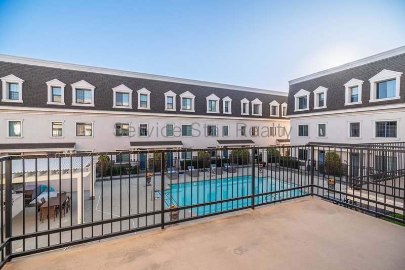 Three-Story Urban Living | 3BR ? 3.5BA ? Central Phoenix property image