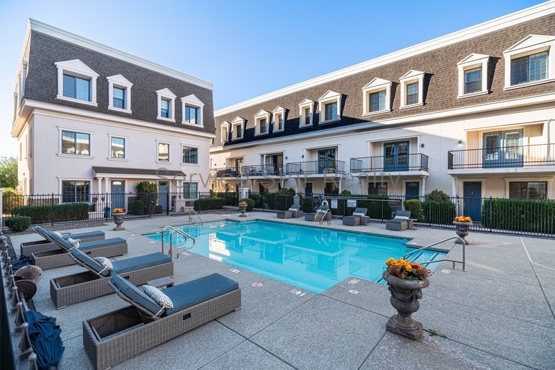 Three-Story Urban Living | 3BR ? 3.5BA ? Central Phoenix property image