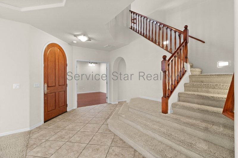 Stunning Oversized North Phoenix Home - Near Desert Ridge! property image