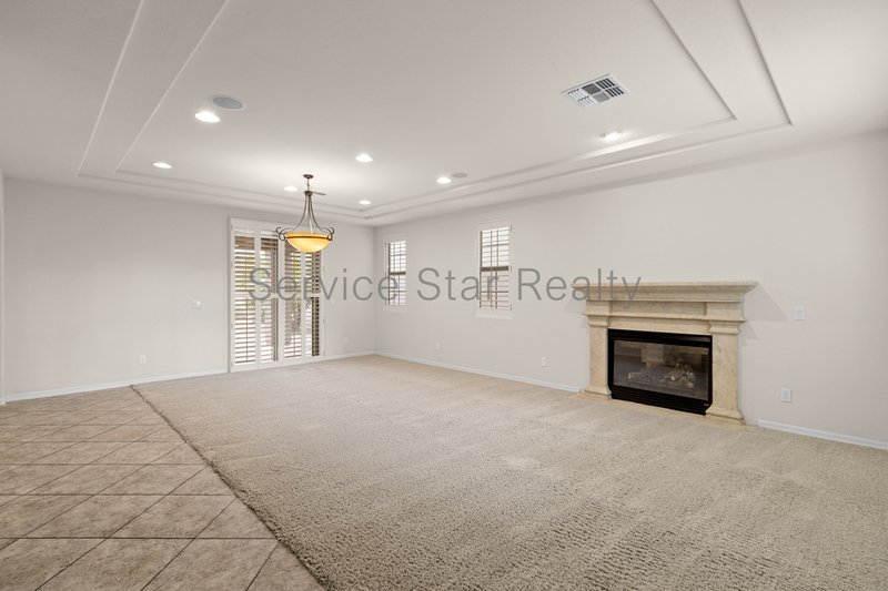 Stunning Oversized North Phoenix Home - Near Desert Ridge! property image