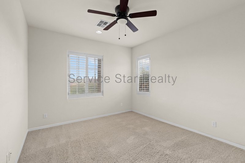 Stunning Oversized North Phoenix Home - Near Desert Ridge! property image