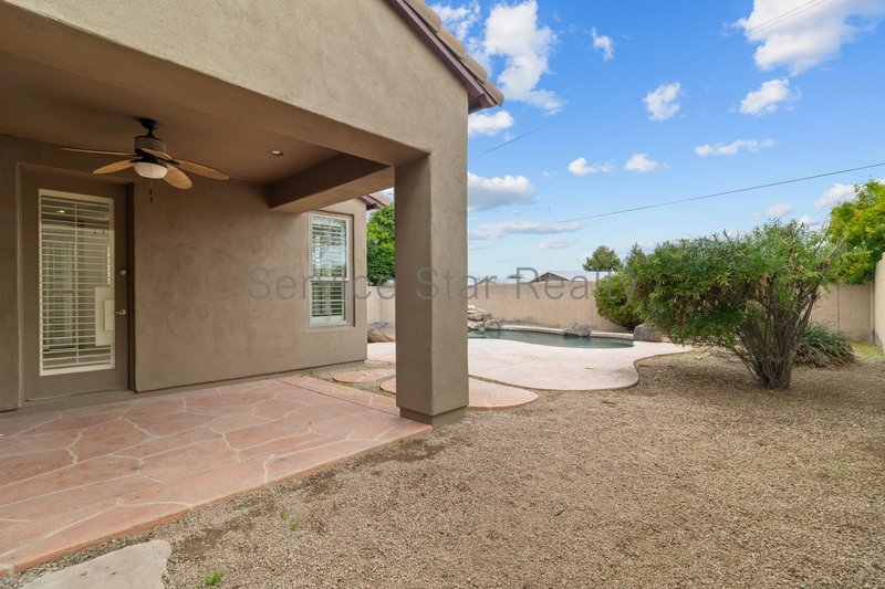 Stunning Oversized North Phoenix Home - Near Desert Ridge! property image