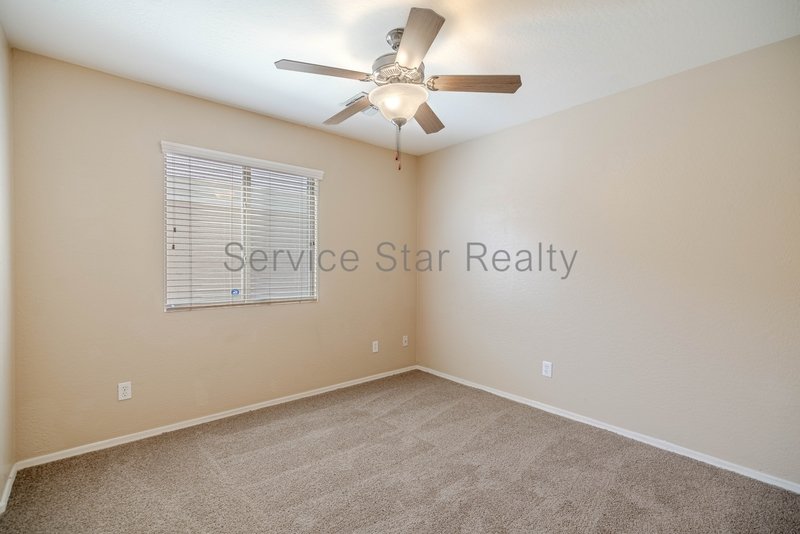 3 bed, 2 ba with den in Buckeye! property image