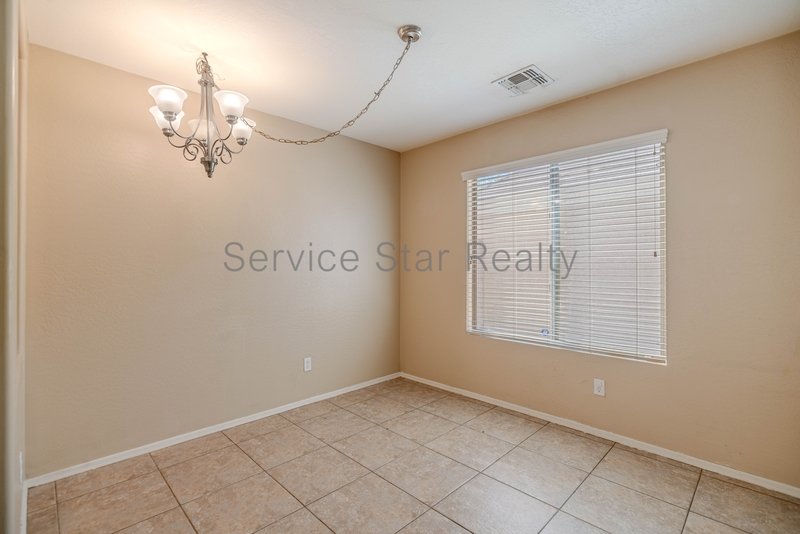 3 bed, 2 ba with den in Buckeye! property image