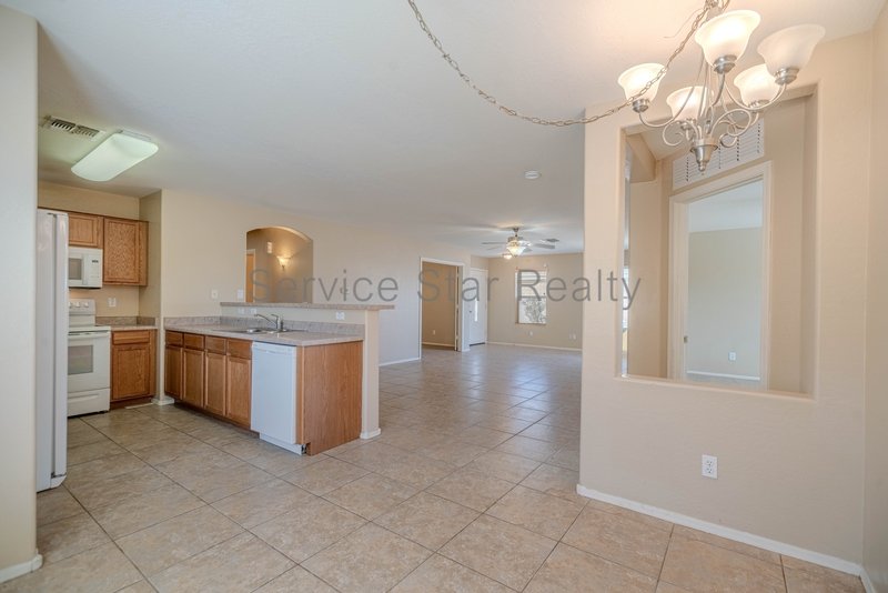 3 bed, 2 ba with den in Buckeye! property image